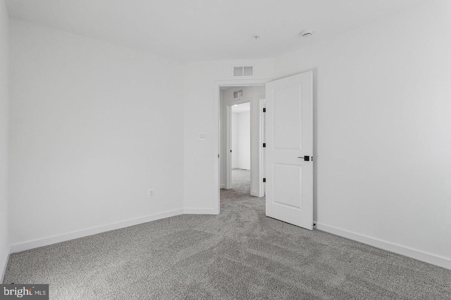 5722 Howard Dr Property Photo 43