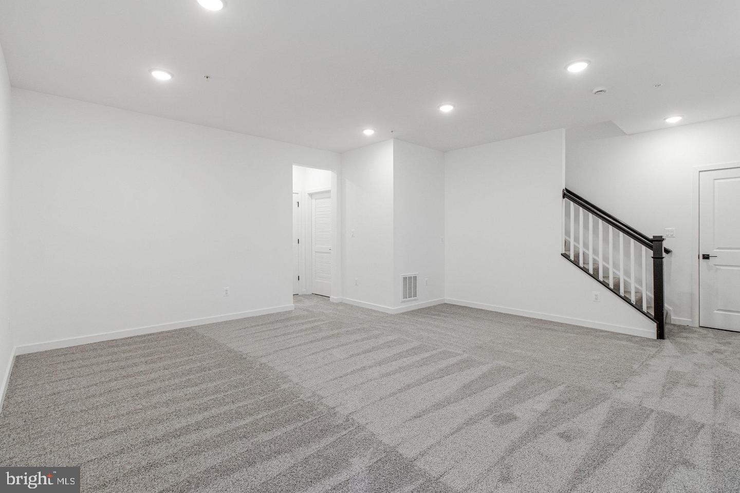 5722 Howard Dr Property Photo 55