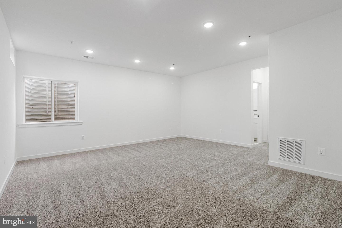 5722 Howard Dr Property Photo 56