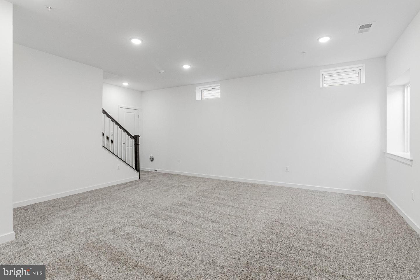 5722 Howard Dr Property Photo 58