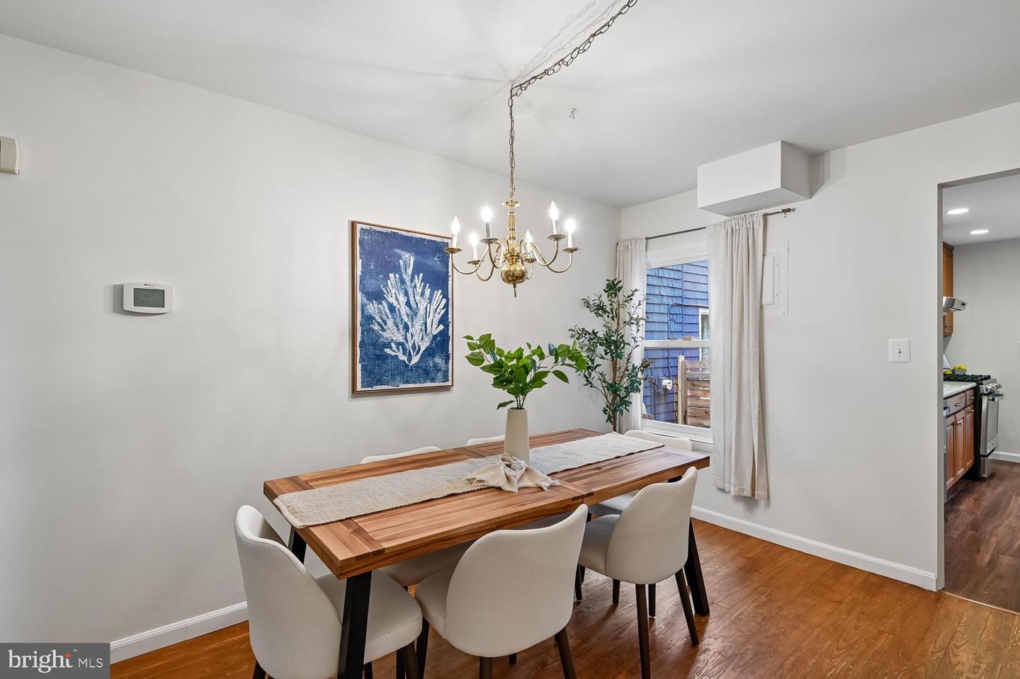 19 Dean St Property Photo 9