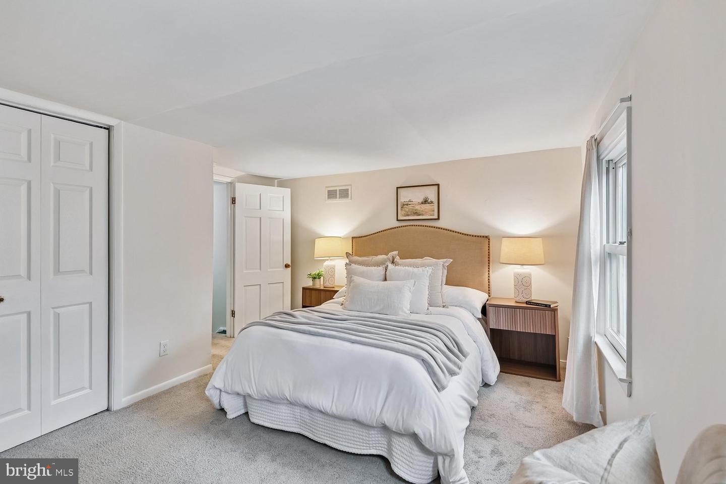 19 Dean St Property Photo 16