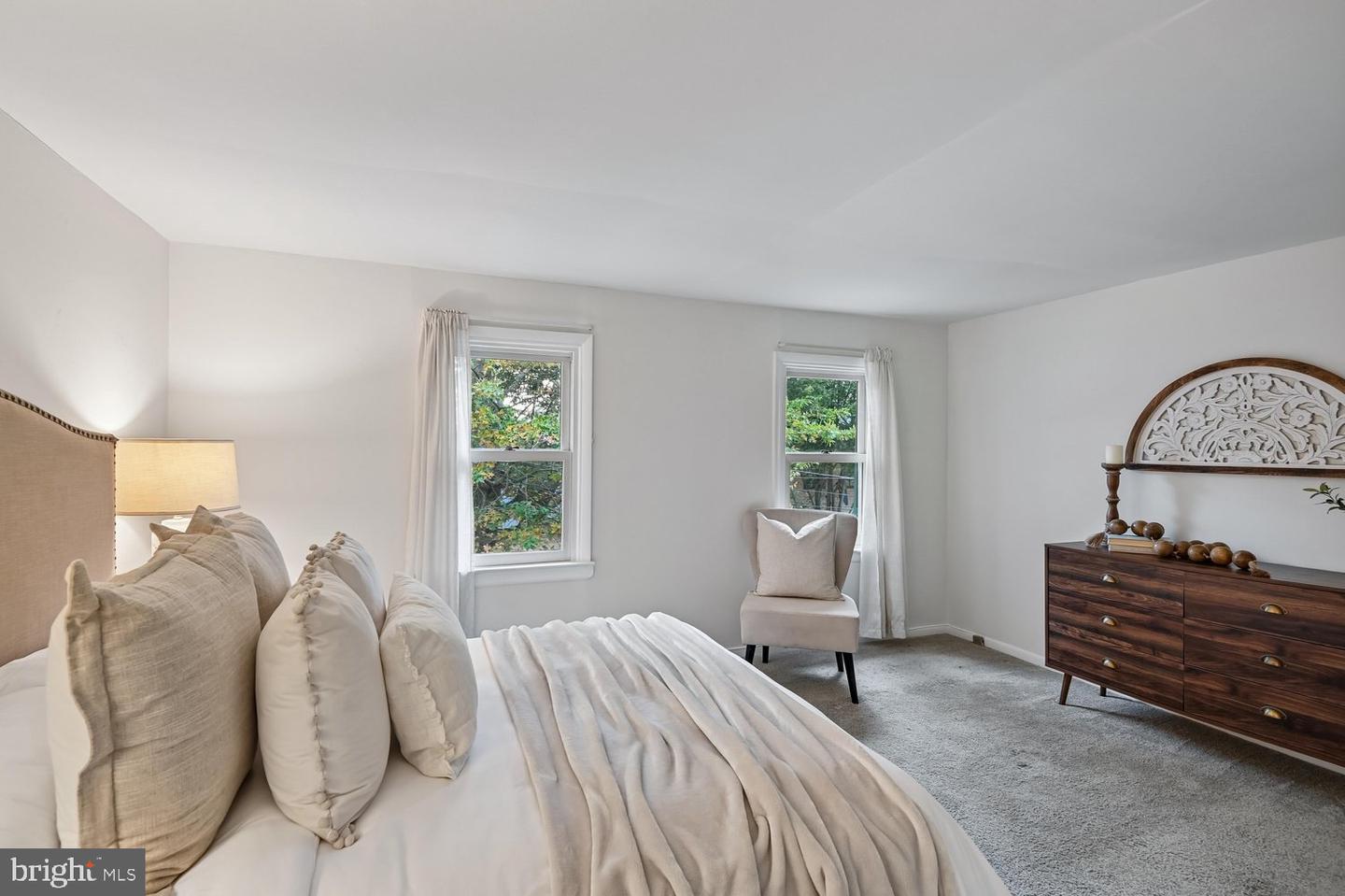 19 Dean St Property Photo 17