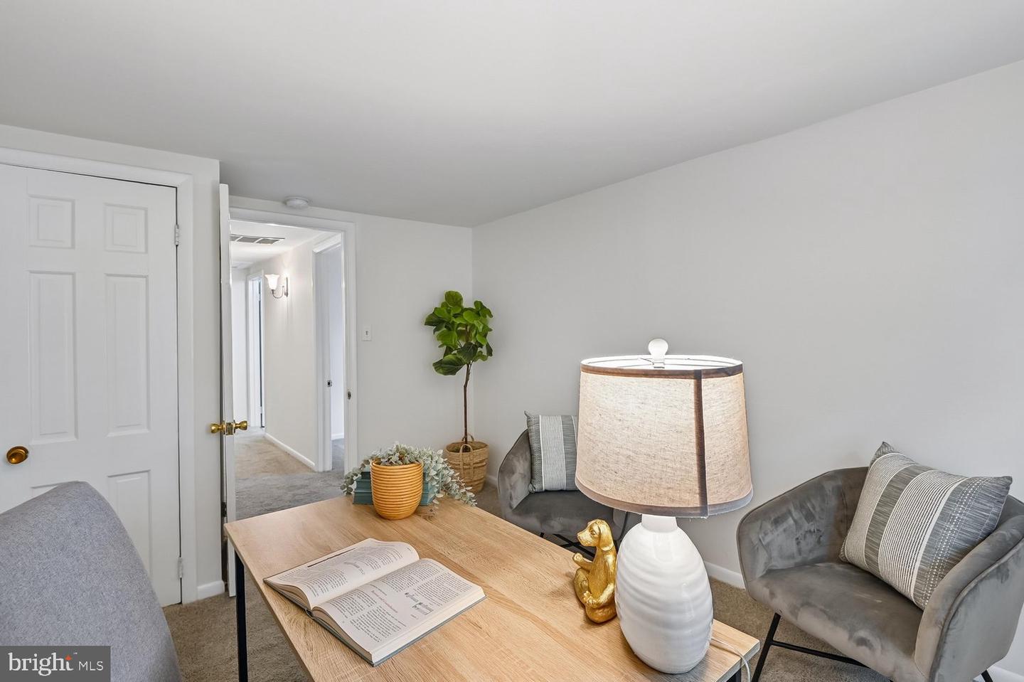 19 Dean St Property Photo 20