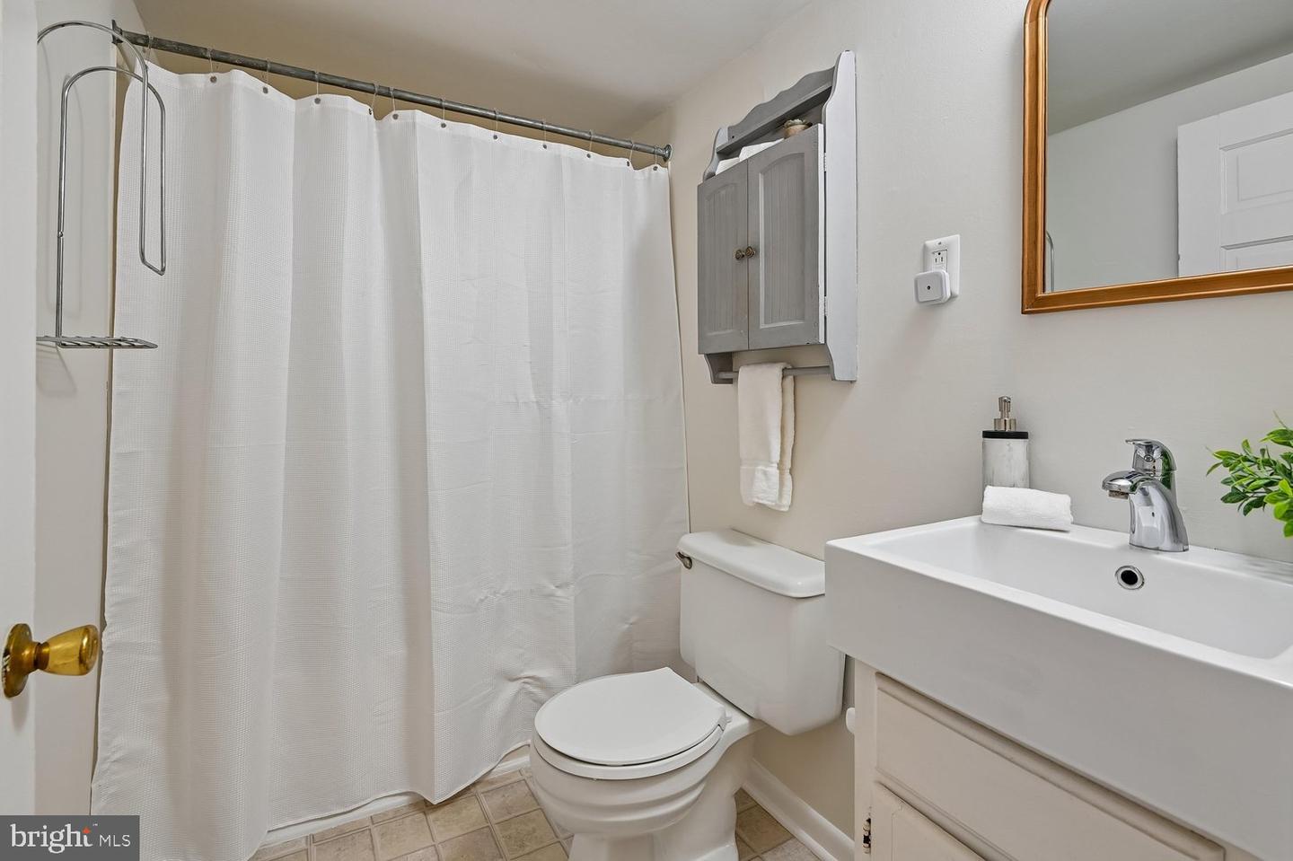 19 Dean St Property Photo 24