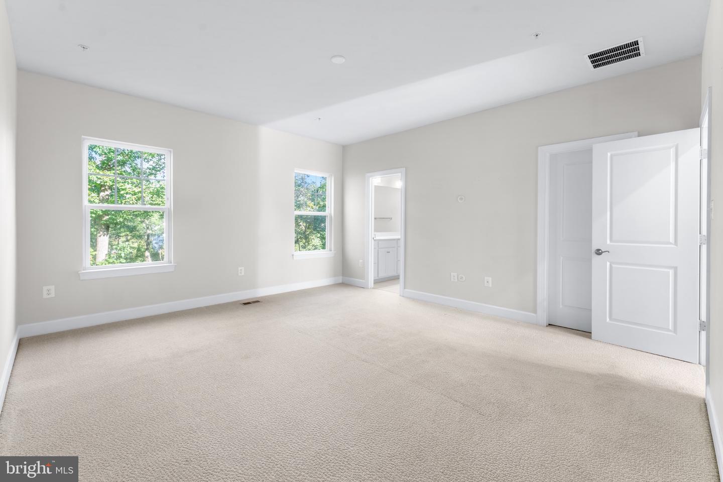 8373 Meadowood Dr Property Photo 19