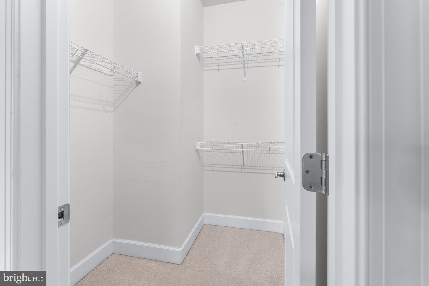 8373 Meadowood Dr Property Photo 22