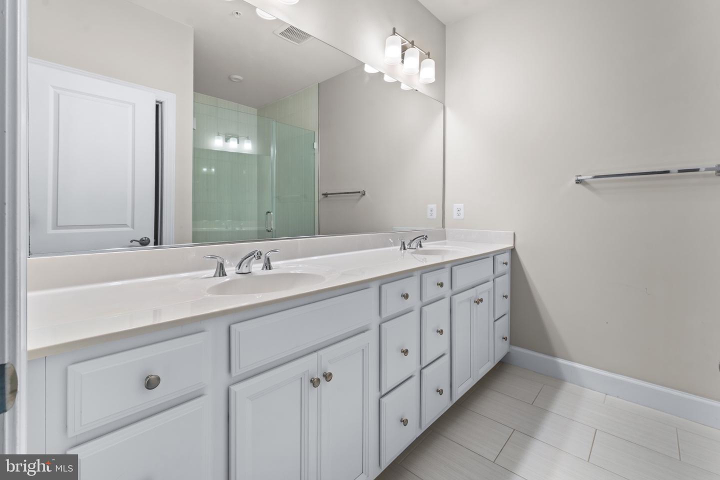 8373 Meadowood Dr Property Photo 23