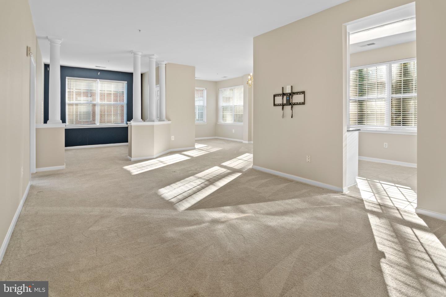 2608 Chapel Lake Dr #106 Property Photo 3
