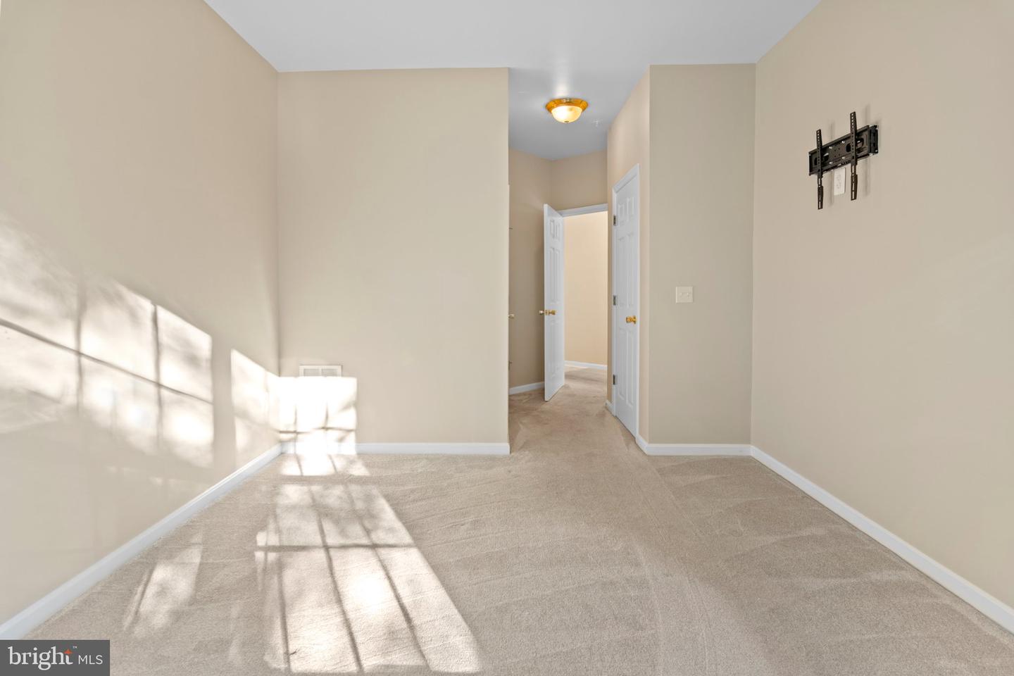 2608 Chapel Lake Dr #106 Property Photo 6