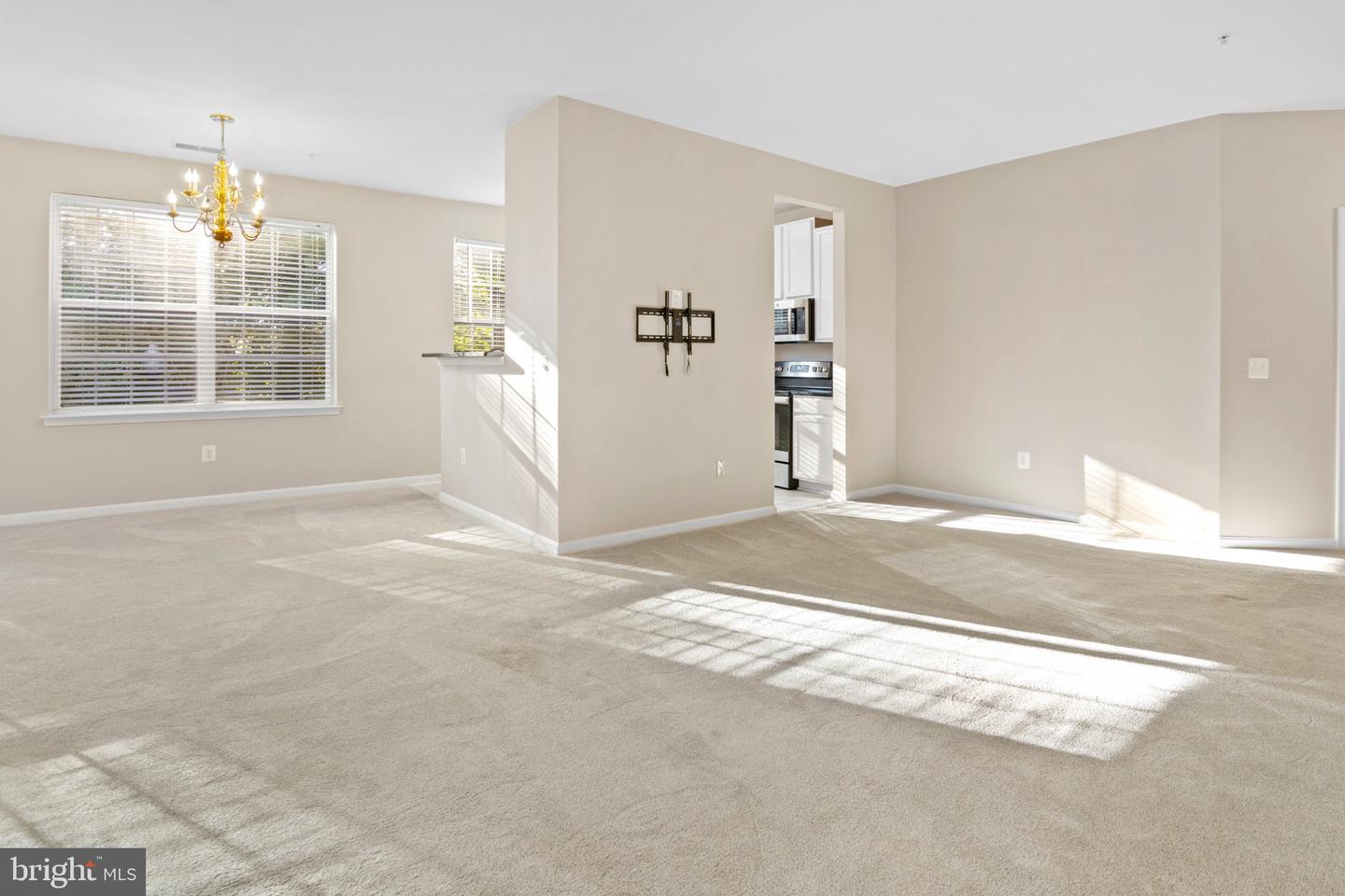 2608 Chapel Lake Dr #106 Property Photo 18