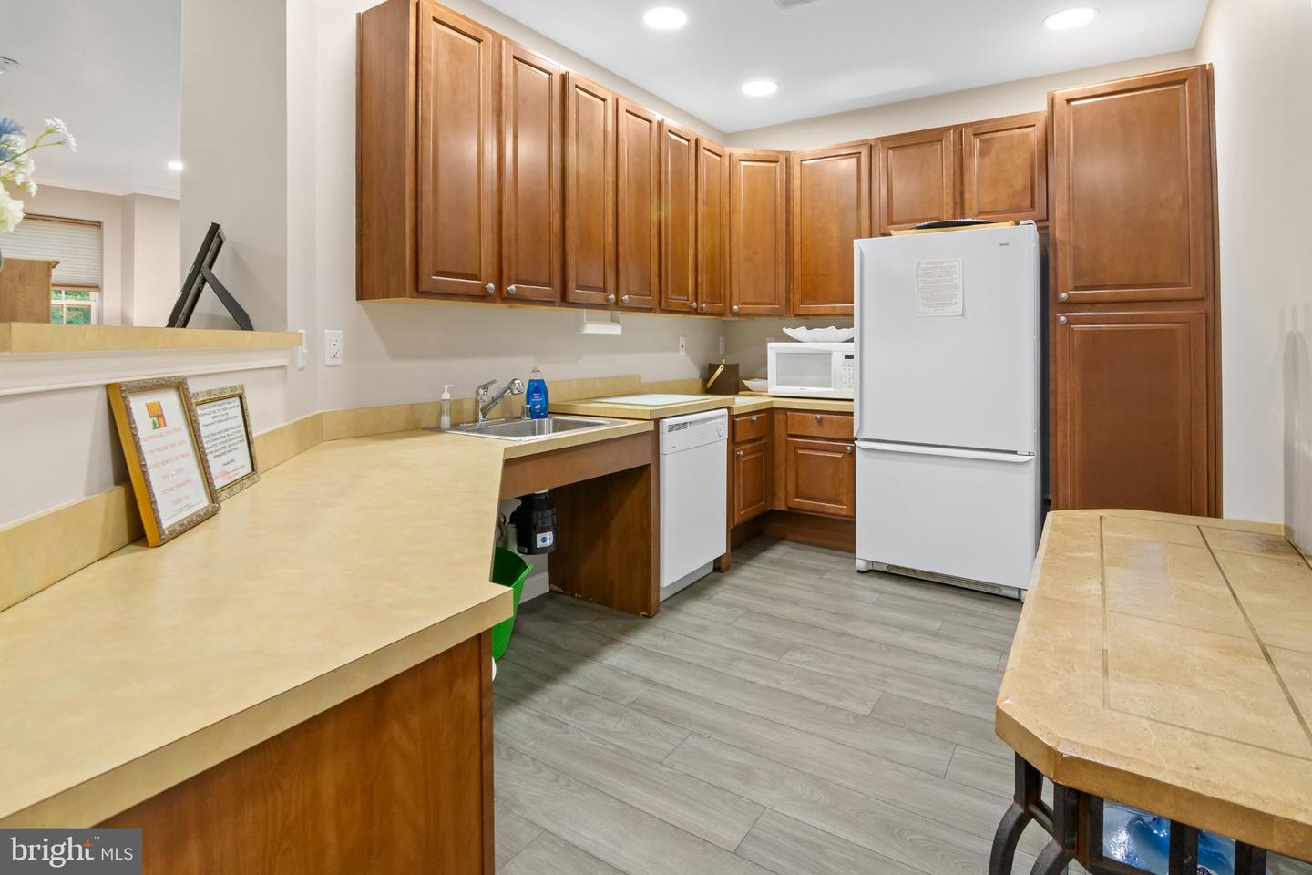 2608 Chapel Lake Dr #106 Property Photo 39