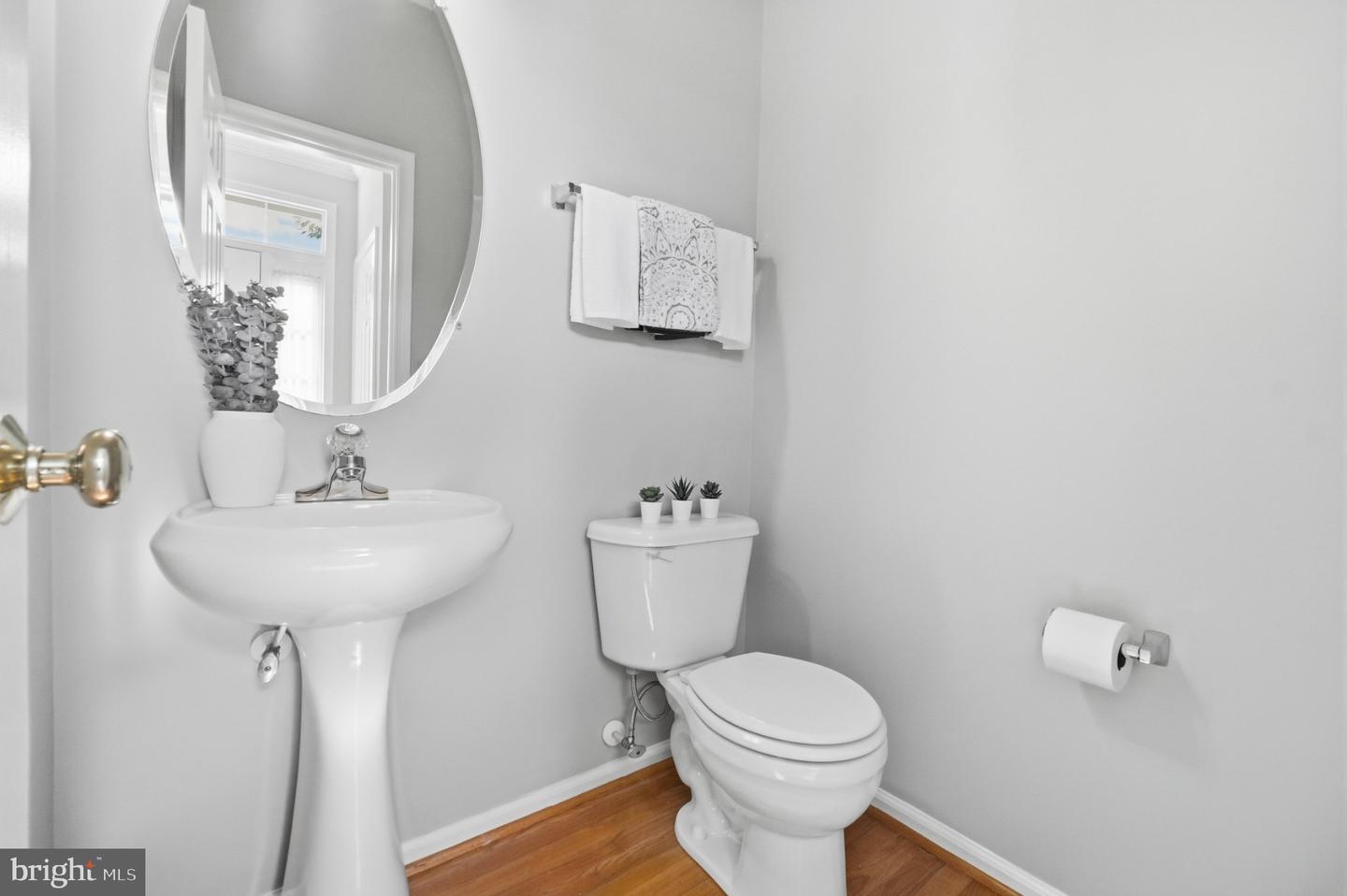 2310 Bellow Ct Property Photo 4