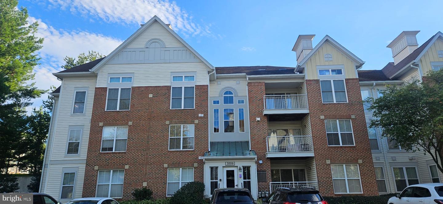 3559 Floating Leaf Ln #e302 Property Photo 1
