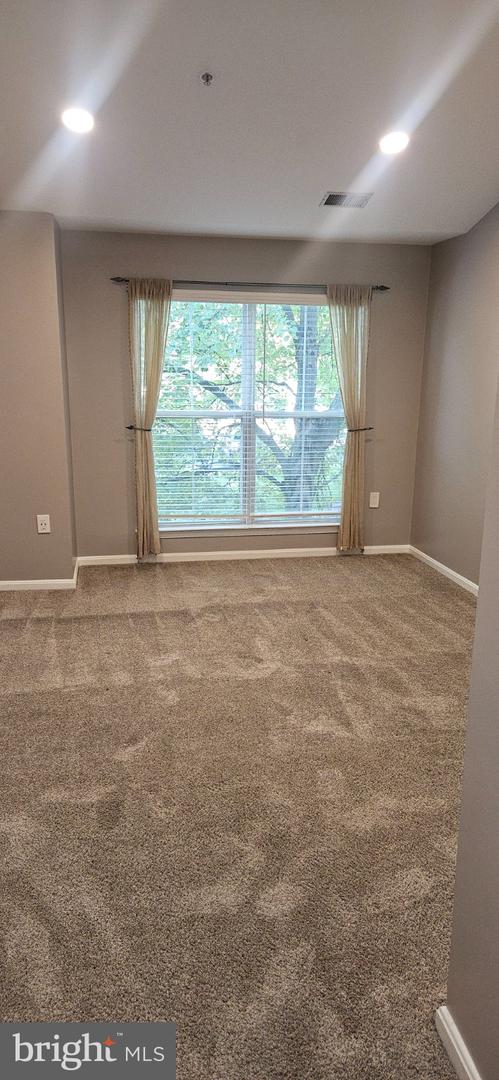 3559 Floating Leaf Ln #e302 Property Photo 9