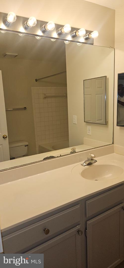 3559 Floating Leaf Ln #e302 Property Photo 10
