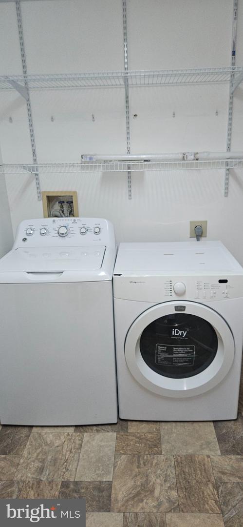 3559 Floating Leaf Ln #e302 Property Photo 21