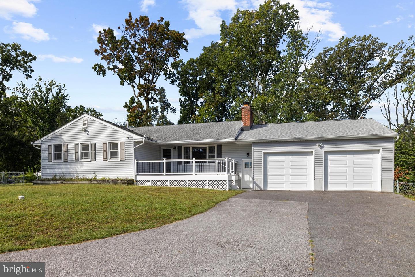 7718 Suitt Dr Property Photo 2