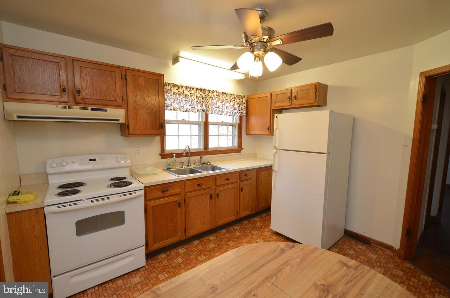 5579 Southern Md Blvd. Property Photo 6