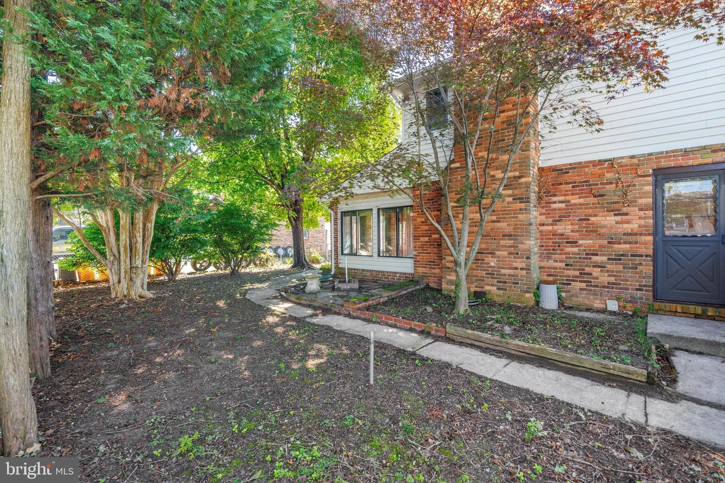 971 Beechwood Ave Property Photo 35