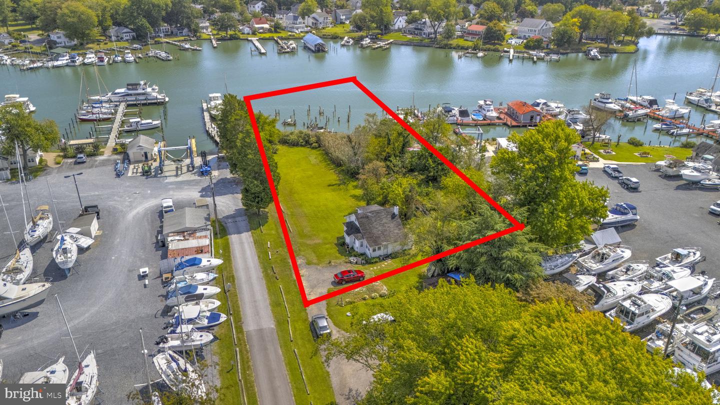 6001 Herring Bay Rd Property Photo 4