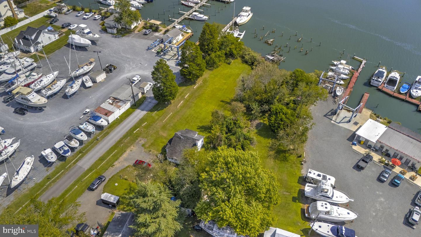 6001 Herring Bay Rd Property Photo 5