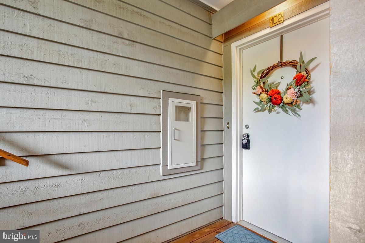7010 Channel Village Ct #102 Property Photo 18