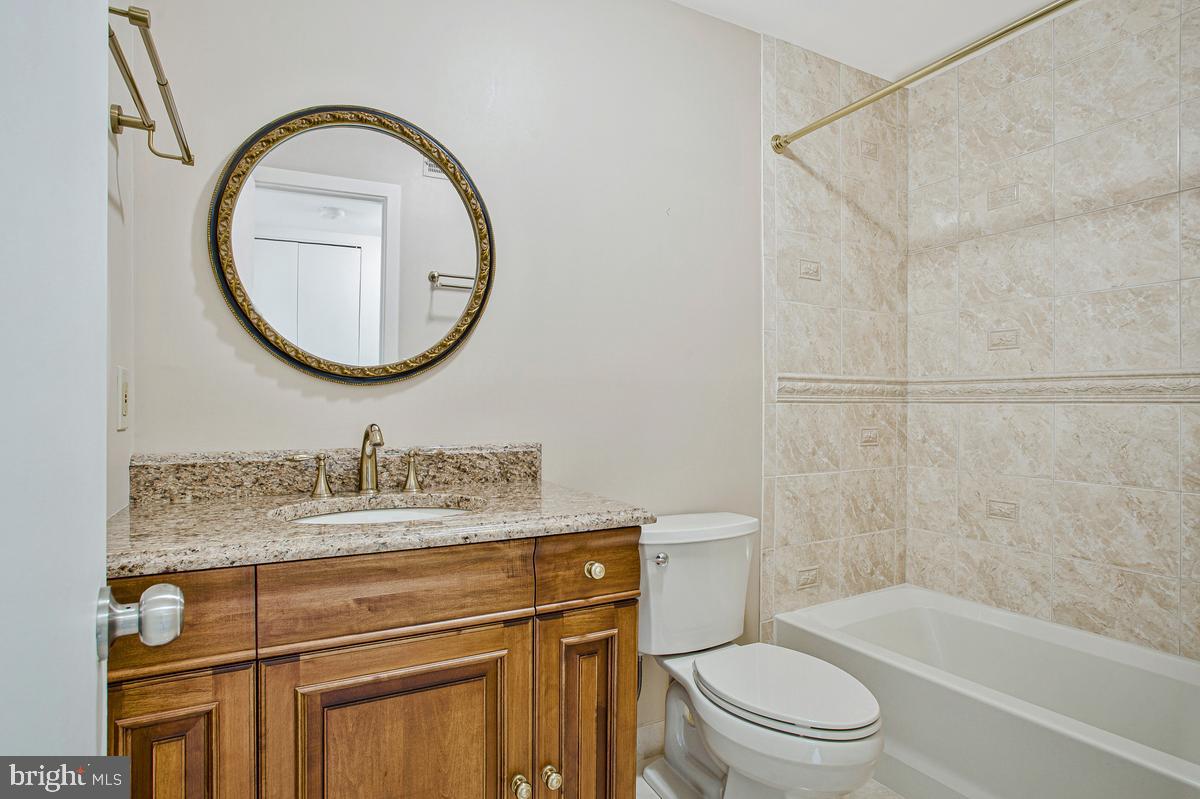 7010 Channel Village Ct #102 Property Photo 21