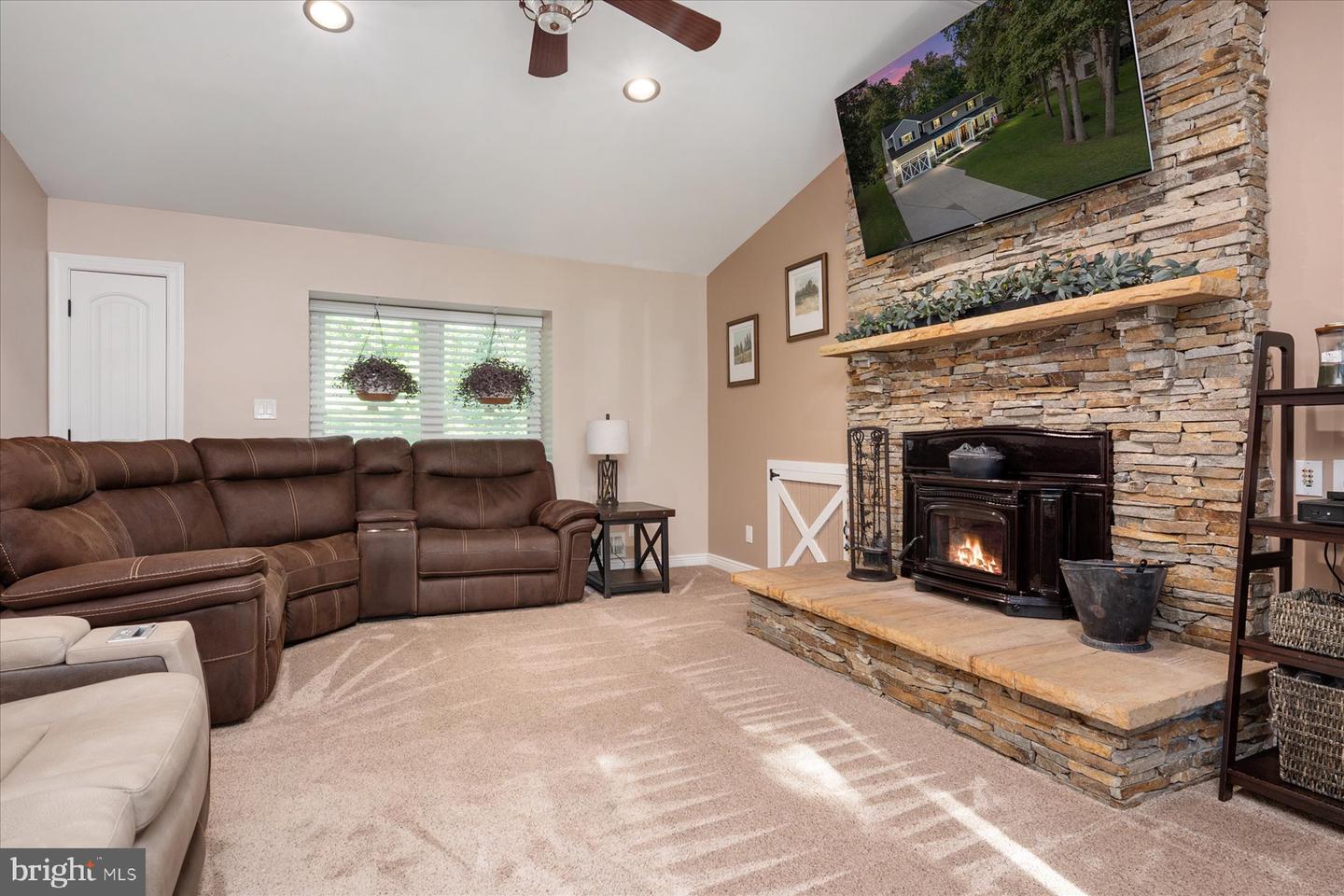 1138 Valley Dr Property Photo 31