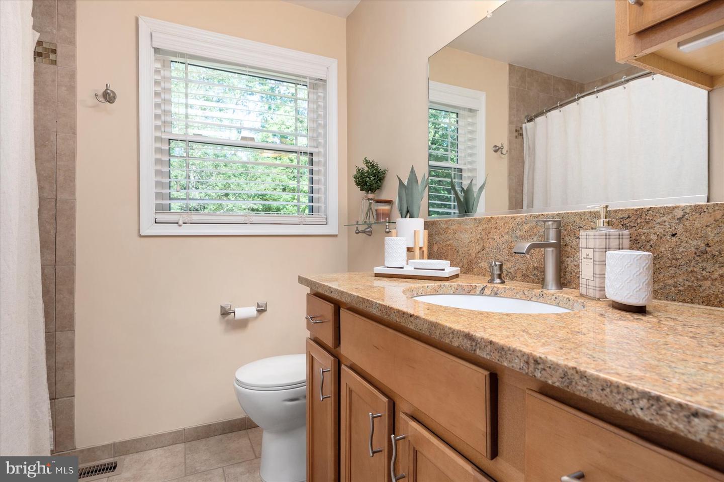 1138 Valley Dr Property Photo 48