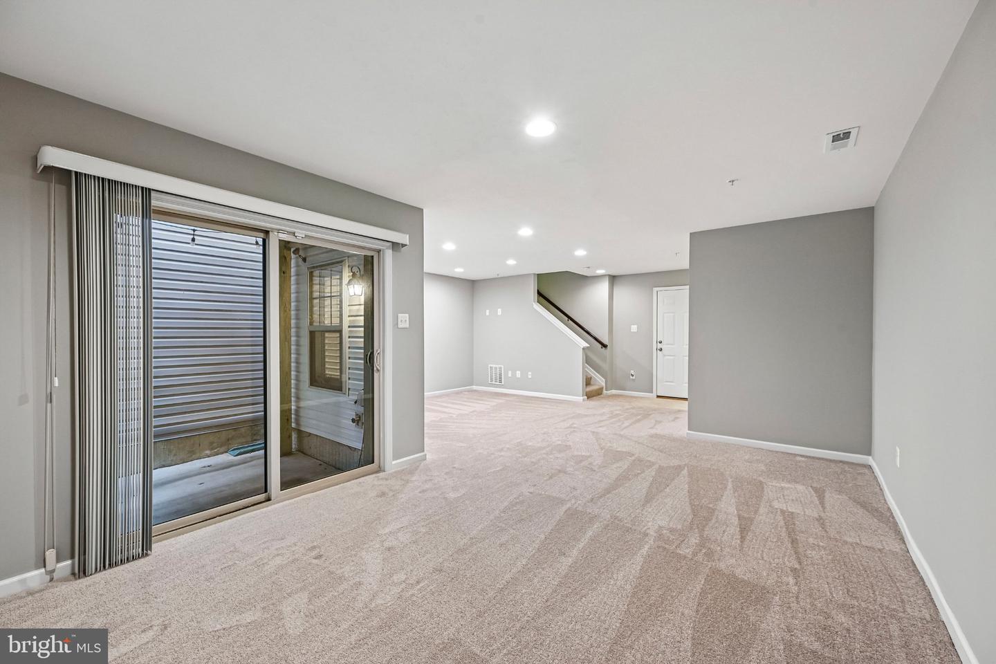7517 Holly Ridge Dr Property Photo 6