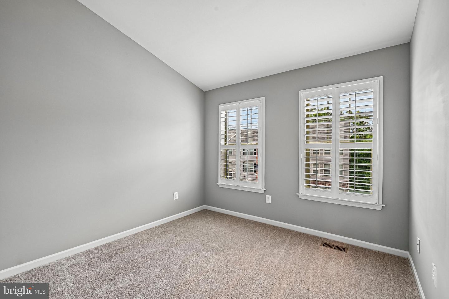 7517 Holly Ridge Dr Property Photo 43