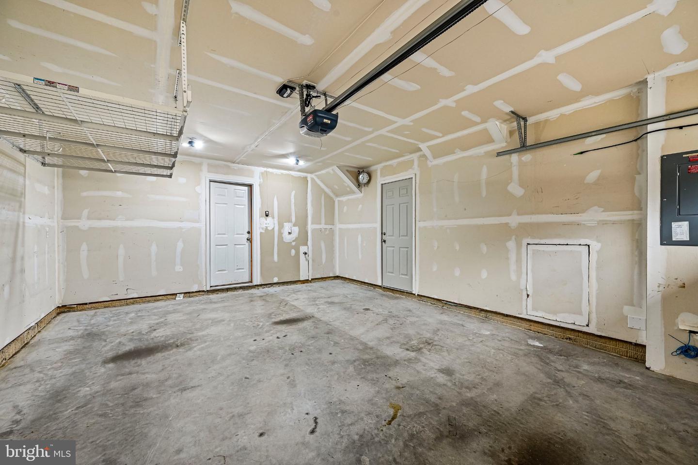 7517 Holly Ridge Dr Property Photo 52