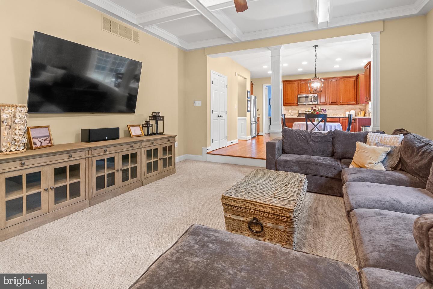 7923 Darby Ln Property Photo 13