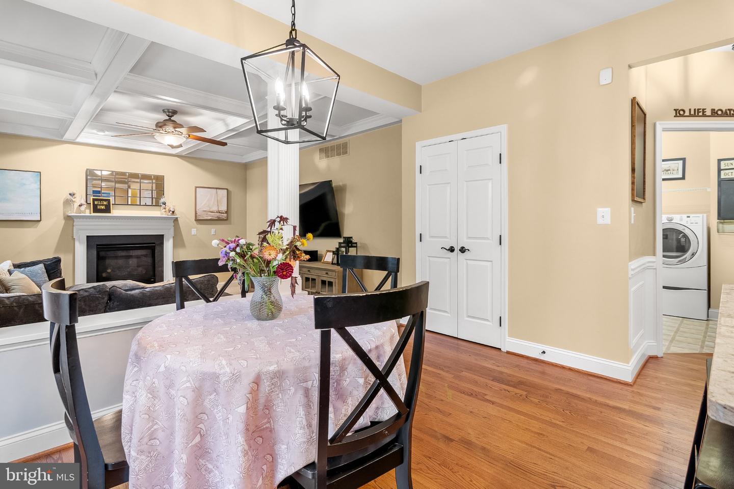 7923 Darby Ln Property Photo 15
