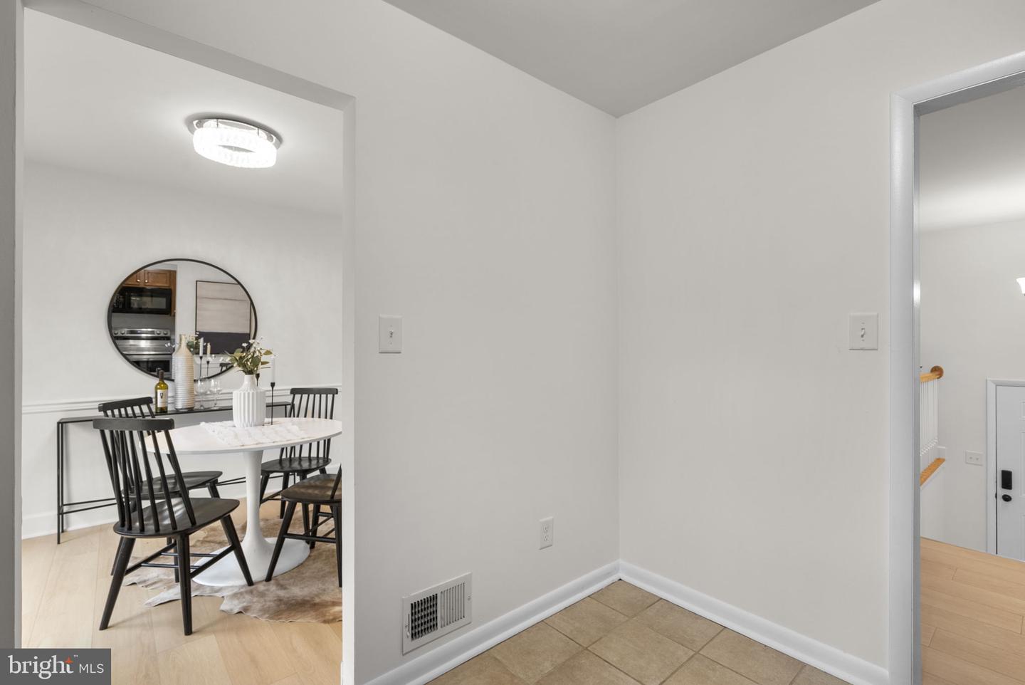 449 Cloverdale Cir Property Photo 14