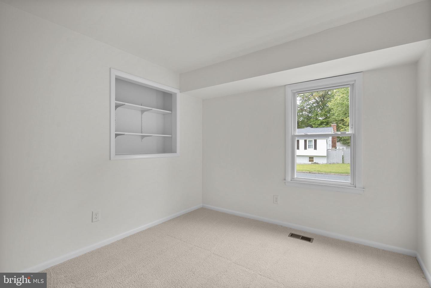 449 Cloverdale Cir Property Photo 20