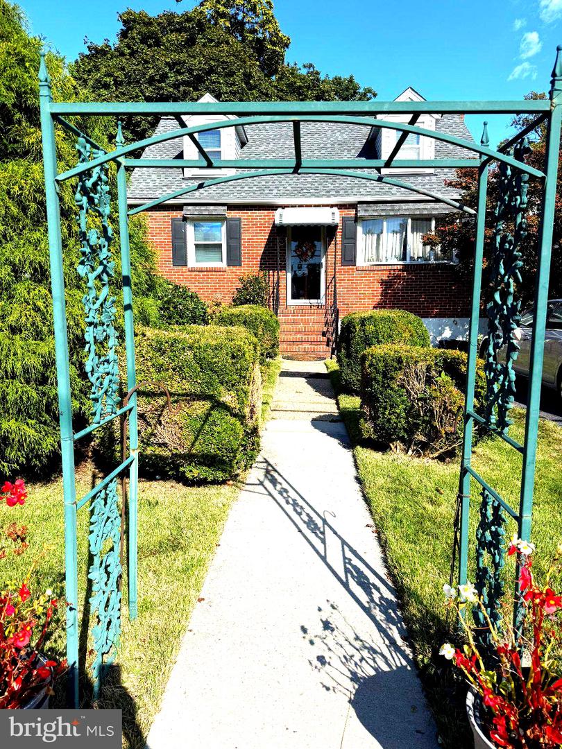 714 BIDDLE RD Property Photo 1