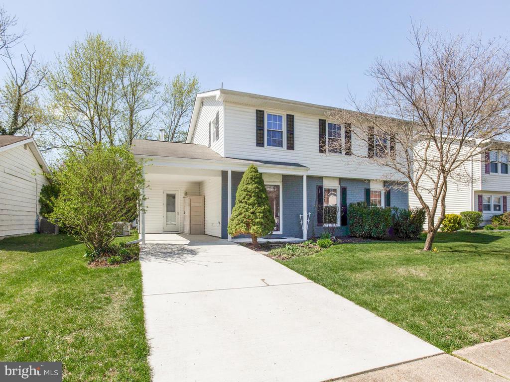 1033 Springhill Way Property Photo