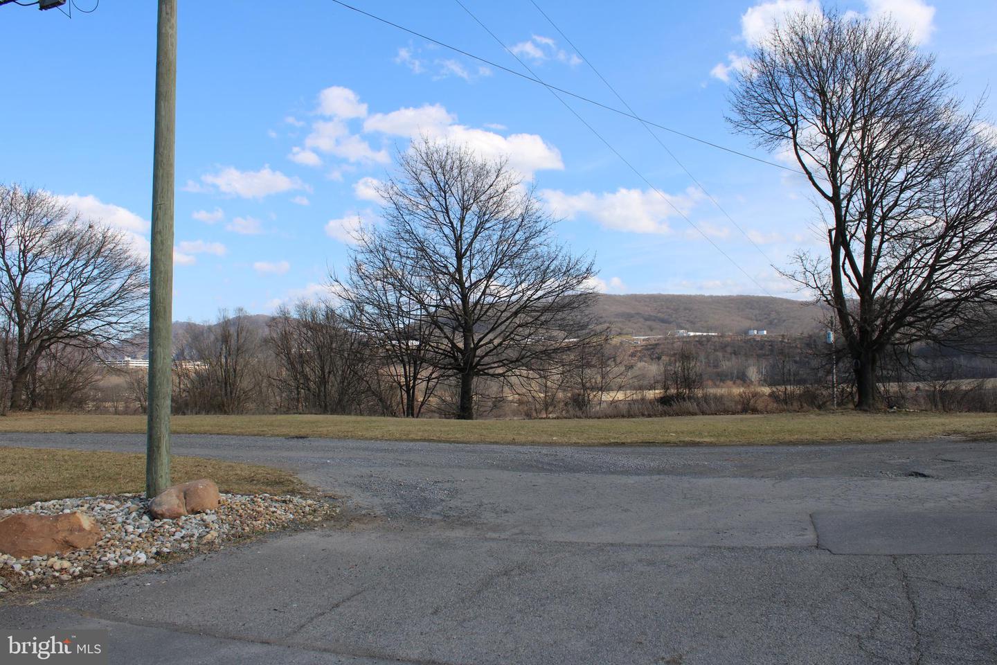 Lot 4 Mcmullen Hwy Property Photo 3