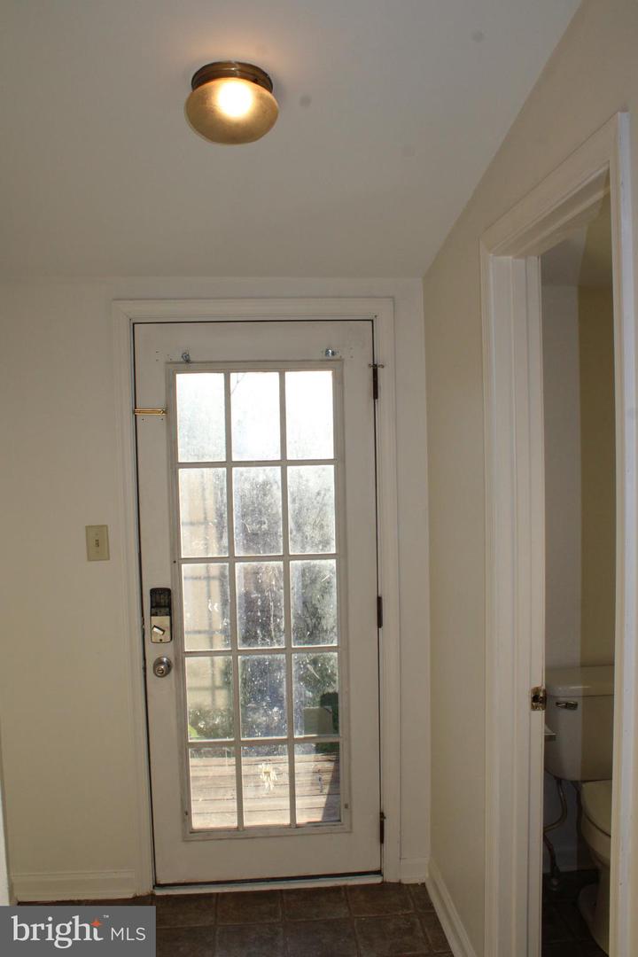 433-435 Pennsylvania Ave Property Photo 22