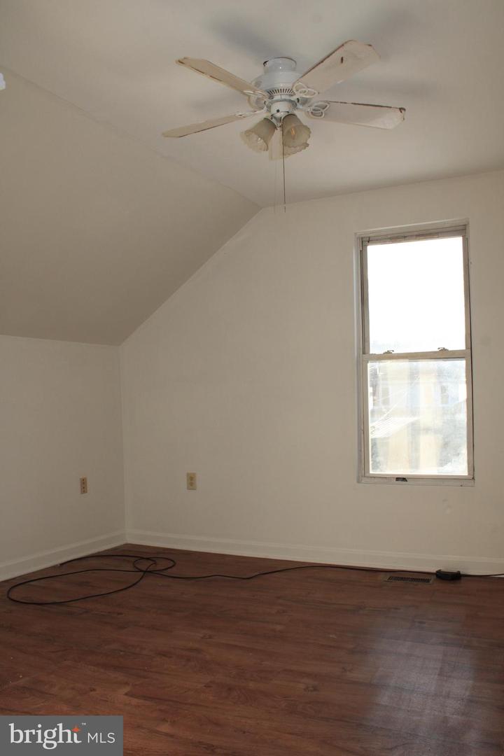 433-435 Pennsylvania Ave Property Photo 30