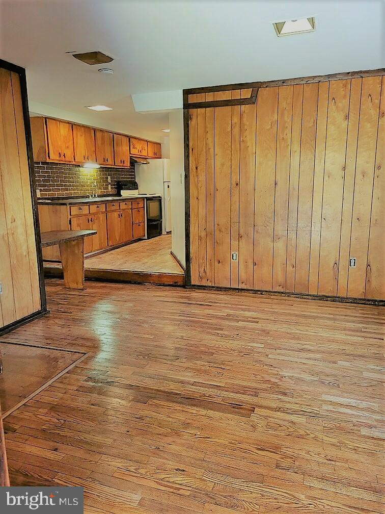 805 Bedford St Property Photo 20