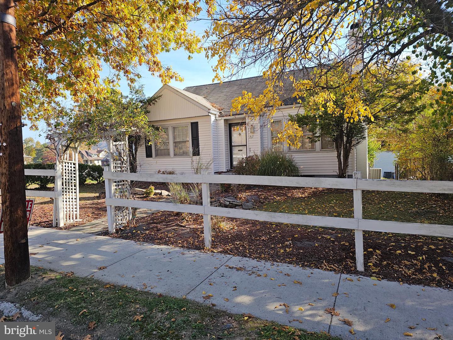 217 Tilghman St Property Photo 4