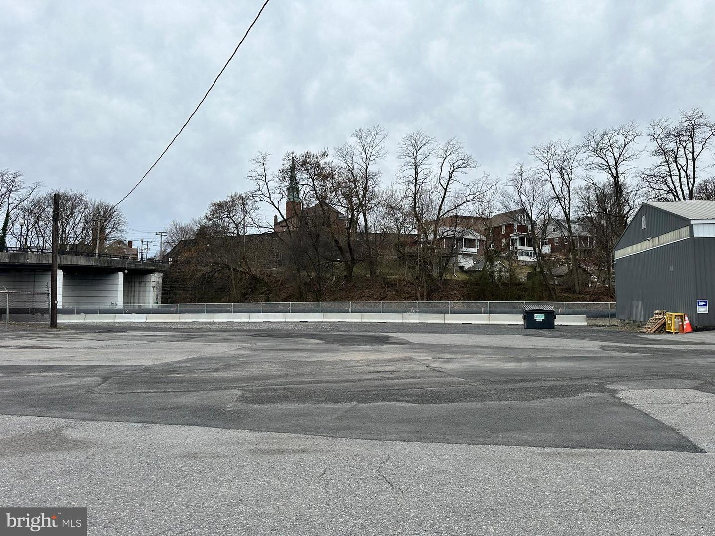 208 Market St Property Photo 9