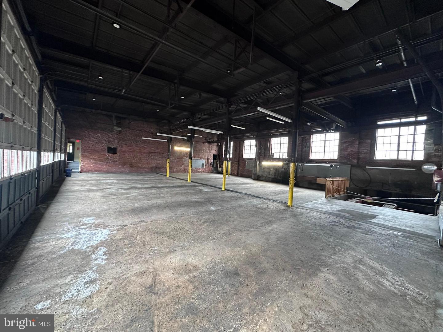 208 Market St Property Photo 41