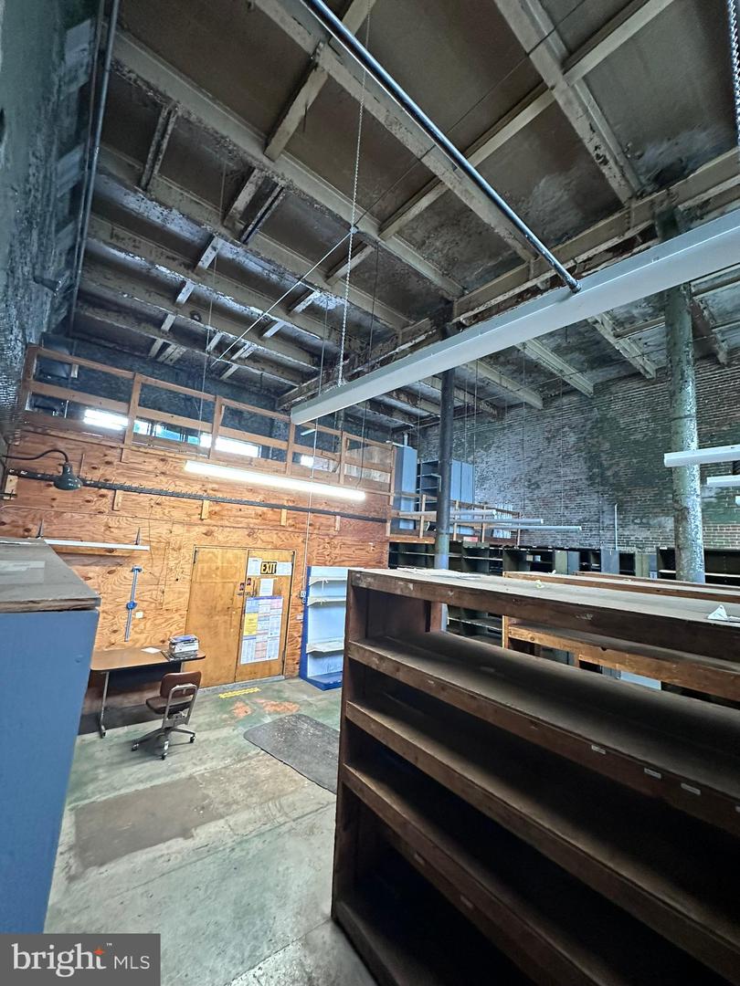 208 Market St Property Photo 61