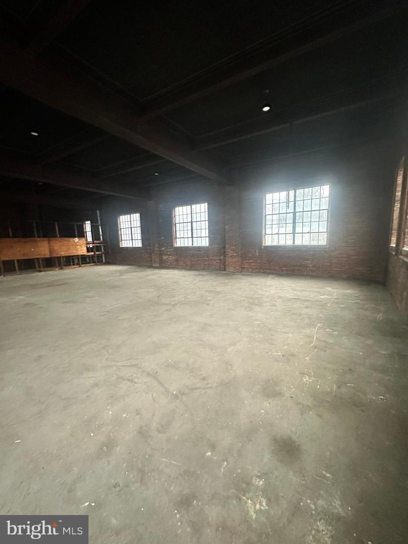 208 Market St Property Photo 65