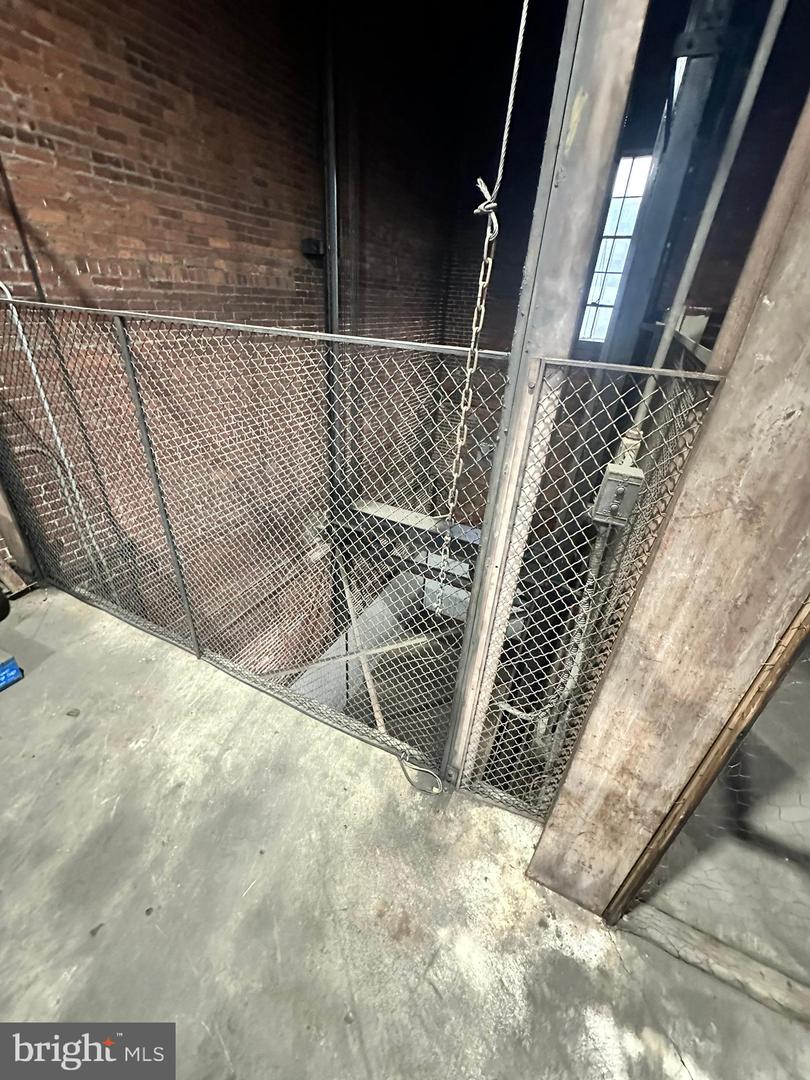 208 Market St Property Photo 68