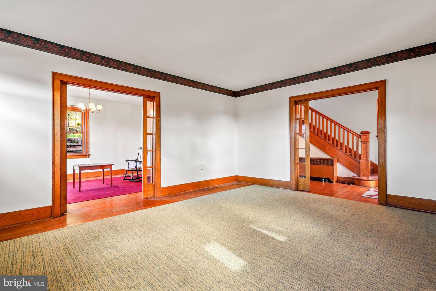 604 Kent Ave Property Photo 11